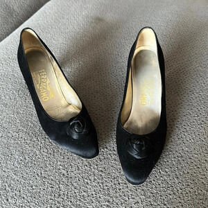 Vintage Ferragamo Flower Heel